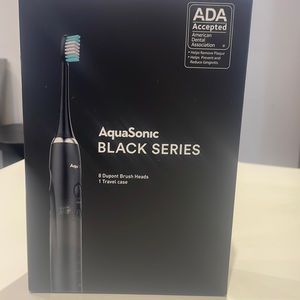 Chargeable tooth brush new in box